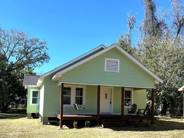 914 Back St, Columbus, TX 78934