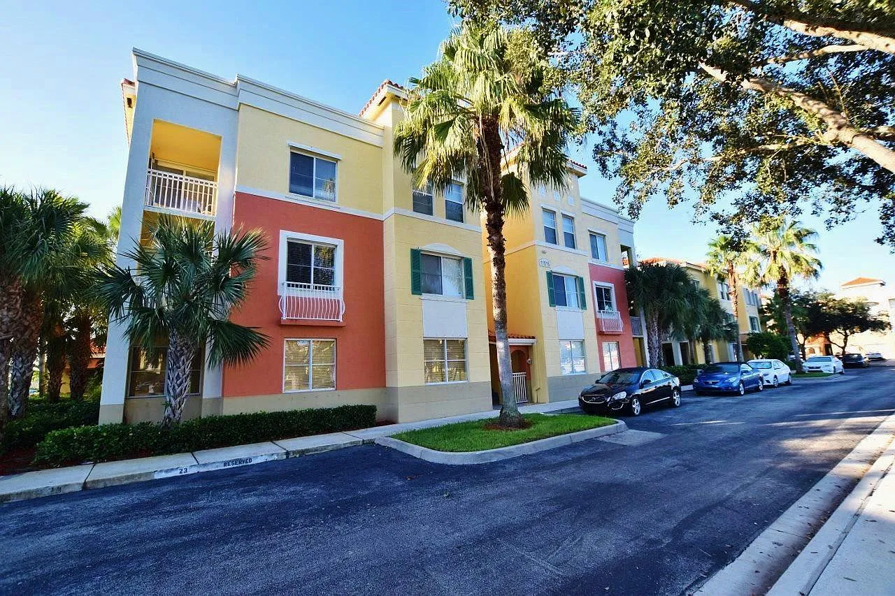 1 bed, 1.0 bath, 815 sqft, $2,300 — Photo 4