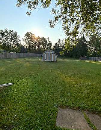 3rd image of 1803 Guenther Ave