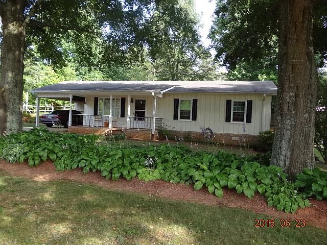 1st image of 284 Red Fox Hollow Dr