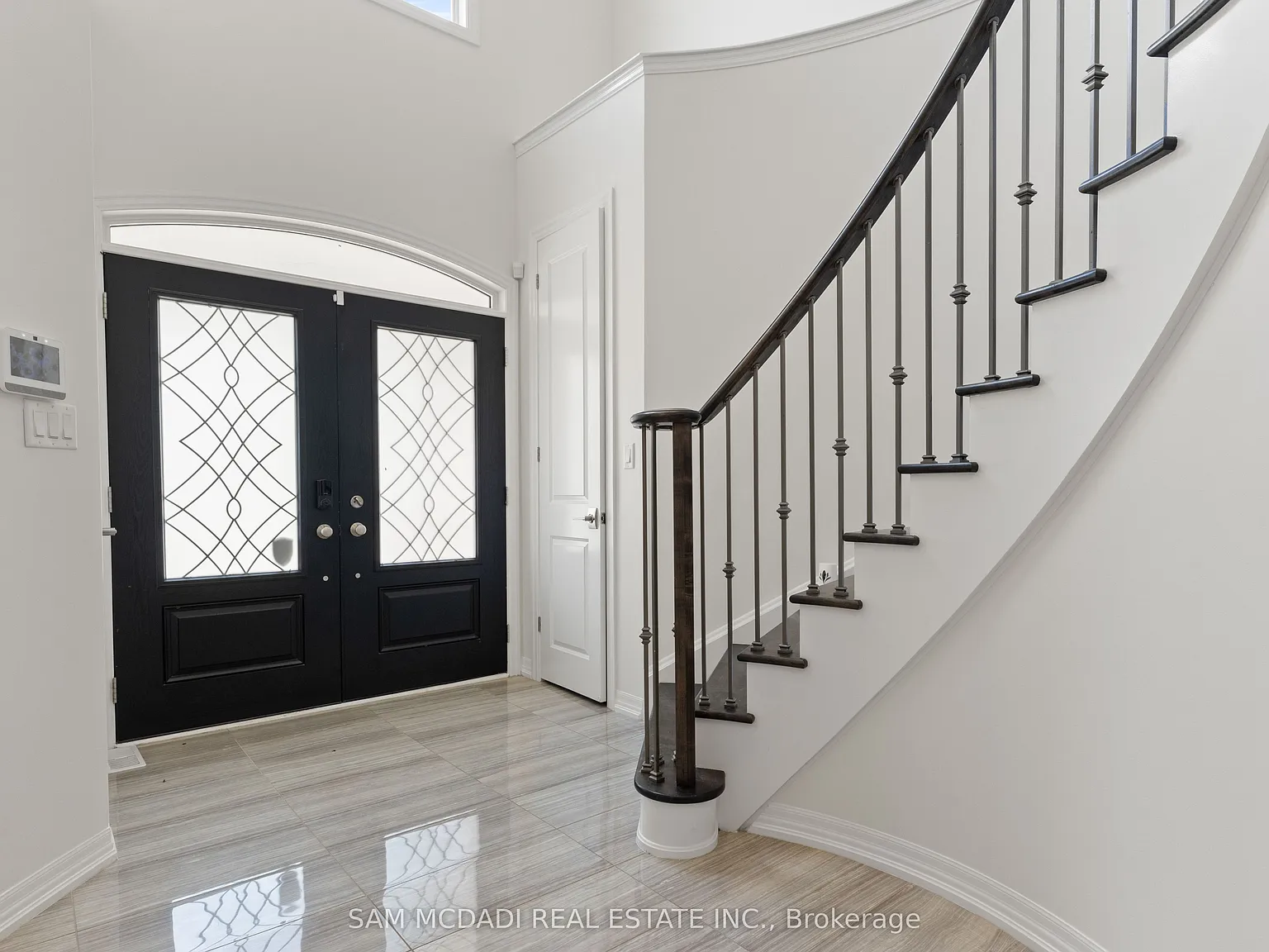 4 bed, $5,200 — Photo 3