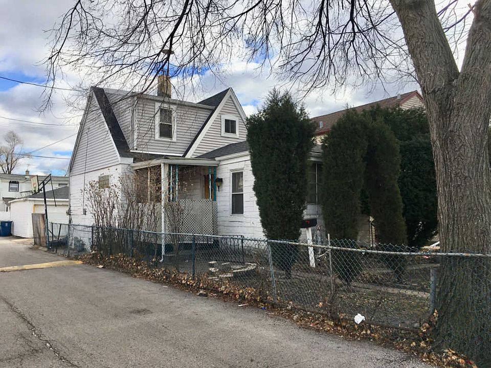 2nd image of 1829 N 36th Ave