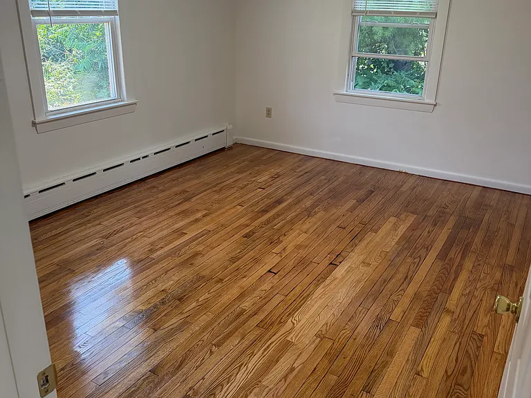 256 Montague Rd — Photo 17