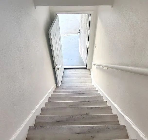 1565 S. Hobart Blvd — Photo 21