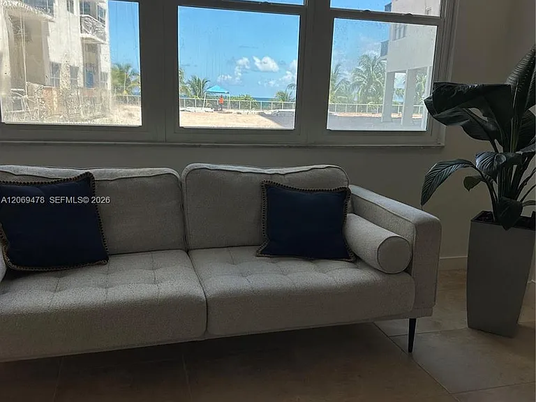 6039 Collins Ave #310 — Photo 3