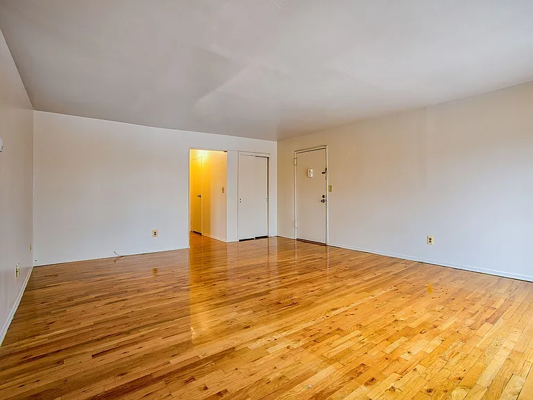 SDK Lodi Apartments — Photo 24