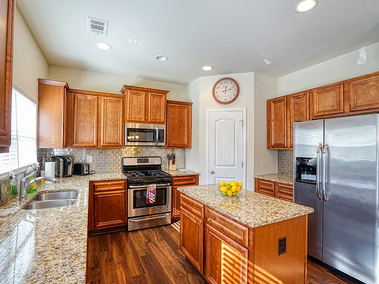 1047 Timber Trl — Photo 17
