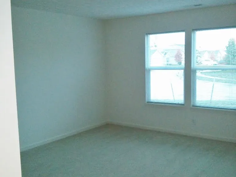 2361 Fleming Dr — Photo 4