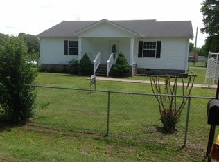 104 Yell Dr W, Wartrace, TN 37183