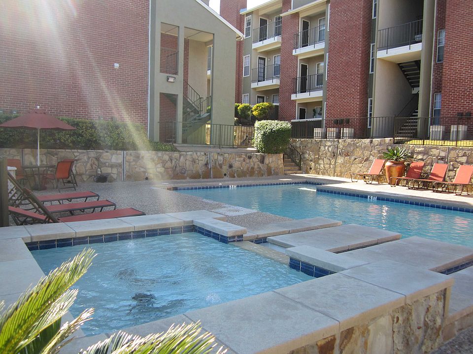 2nd image of 7610 Cameron Rd APT 0316