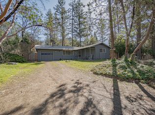 621 Upper Applegate Rd, Jacksonville, OR 97530