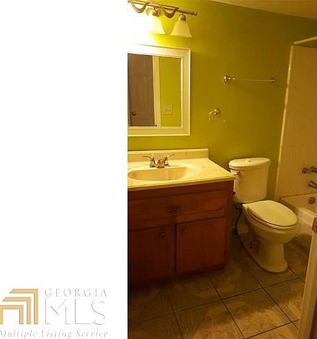 1st image of 3155 Fairington Dr #76