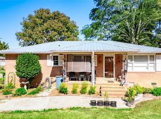 104 Miriam St, Iva, SC 29655