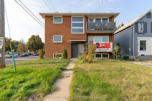 2724 Lake Shore Blvd W Photo 1