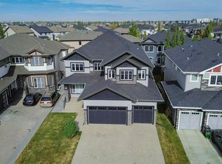 2453 Ashcraft Cres SW, Edmonton, AB T6W2N1