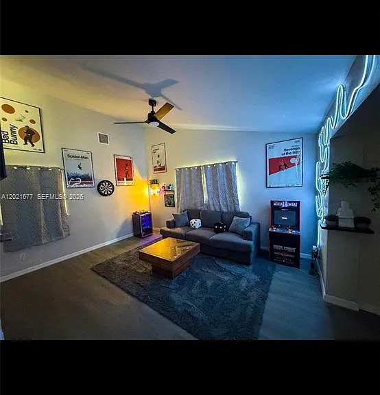 370 Hand Ave — Photo 13