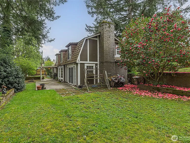 12404 NE 6th Pl — Photo 15