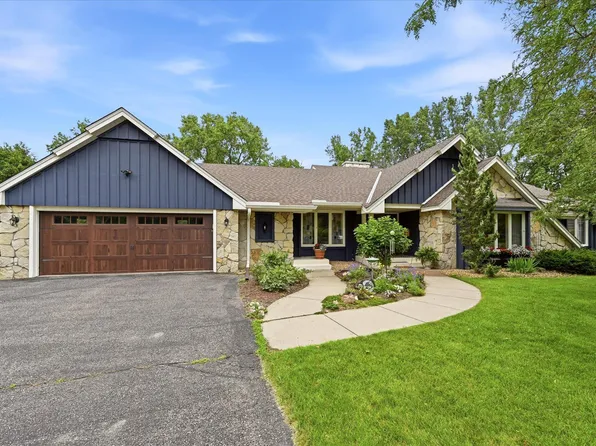 8913 S Minnehaha Cir, Minneapolis, MN 55426