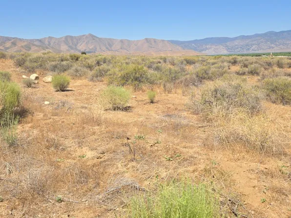 426-390-08 Fly Catcher Dr, Weldon, CA 93283