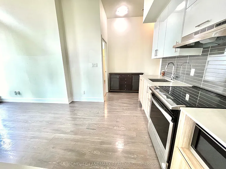 180 Fairview Mall Dr #103 — Photo 8