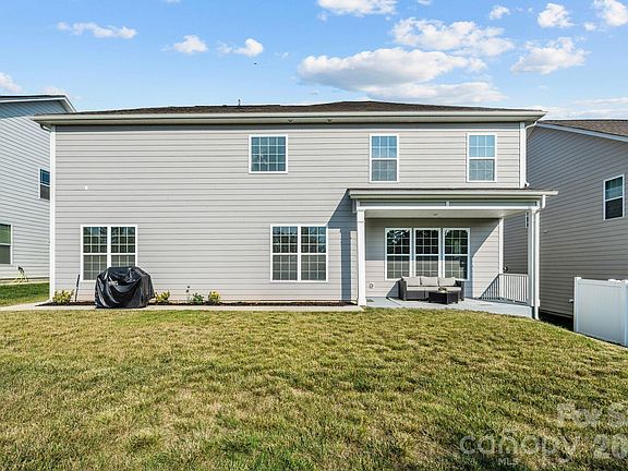 4th image of 645 Belle Grove Dr