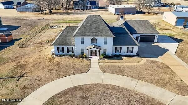 1st image of 4445 Robertson Gin Rd