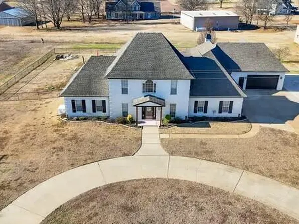 4445 Robertson Gin Rd, Hernando, MS 38632