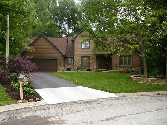 1st image of 288 Canterbury Dr
