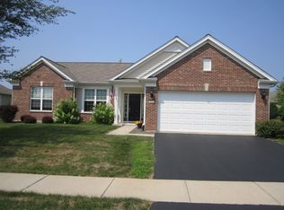 831 Rambling Brook Cir, Elgin, IL 60124