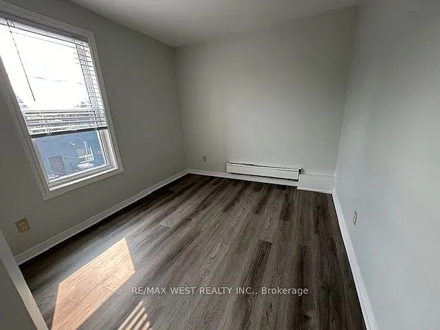 2 bed, $1,900 — Photo 4