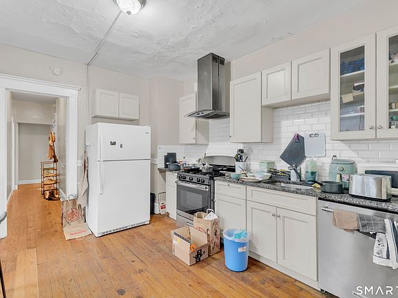 4th image of 50 Nash Street