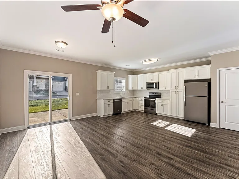 Townehomes of Beaver Ridge — Photo 47