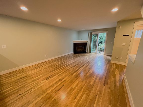 3rd image of 12341 10th Pl NE APT B