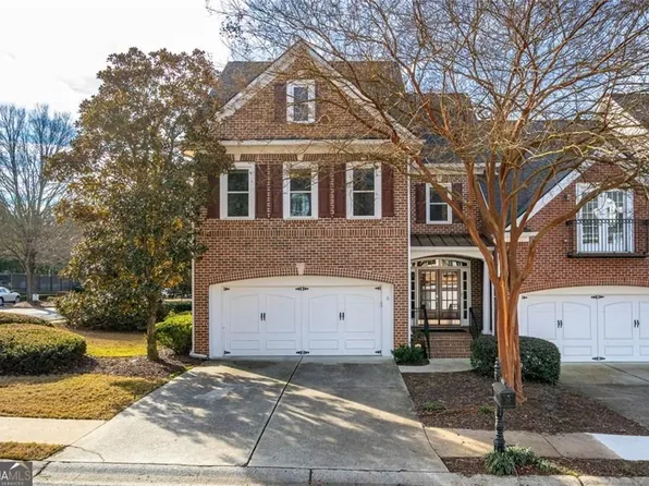 3512 Village Green Dr, Roswell, GA 30075