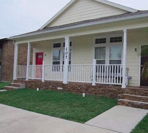1st image of 107 Palmwood Dr APT B