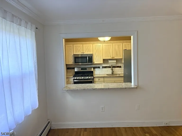 25 Hinchman Ave #1A — Photo 3