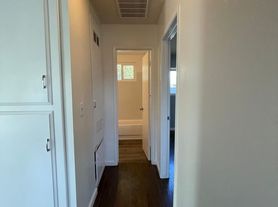 420 - 424 S Walnut Ave, Ripon, 2 br / 1.0 ba, $1650