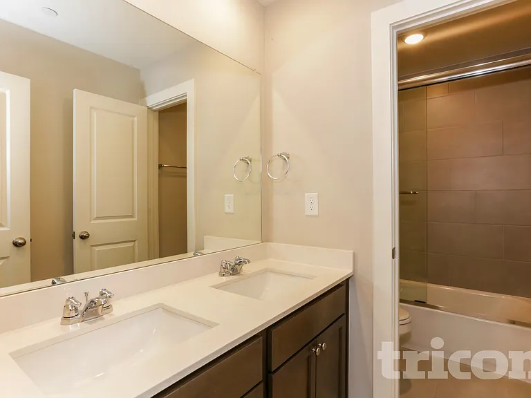 1034 Fallgate Dr — Photo 14