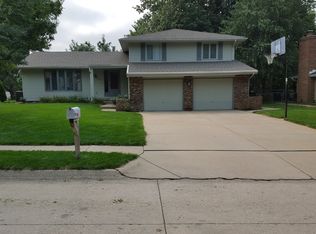 1230 S 138th St, Omaha, NE 68144