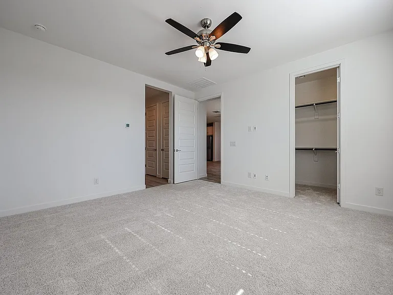 15771 W Superior Ave — Photo 32