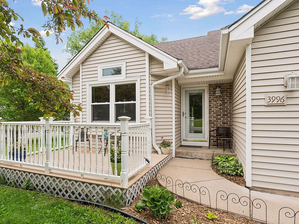 1st image of 3996 Woodview Dr