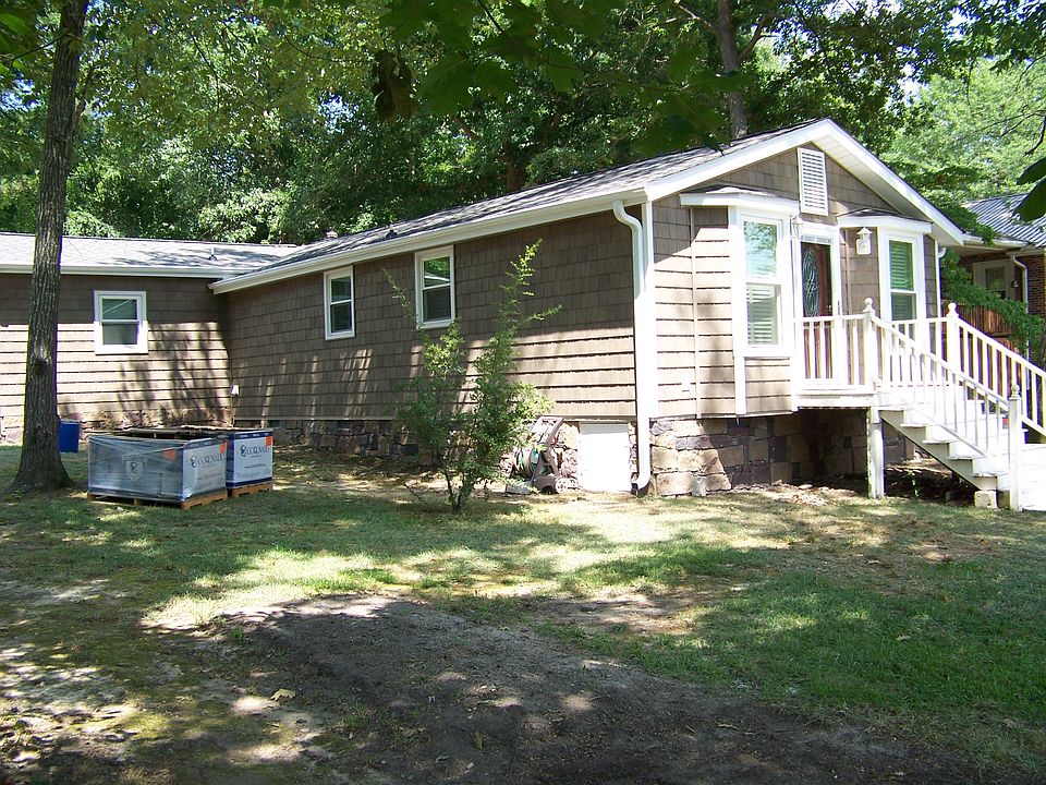 2nd image of 267 Point Circle Rd