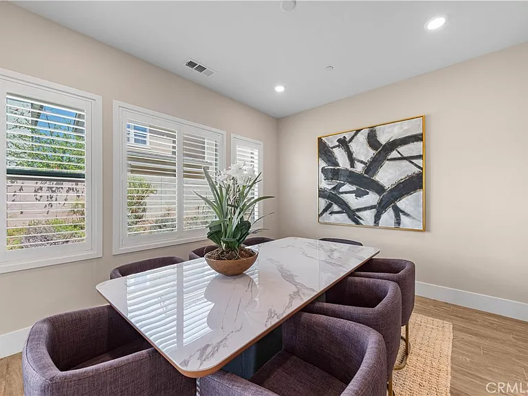 57 Ray — Photo 12