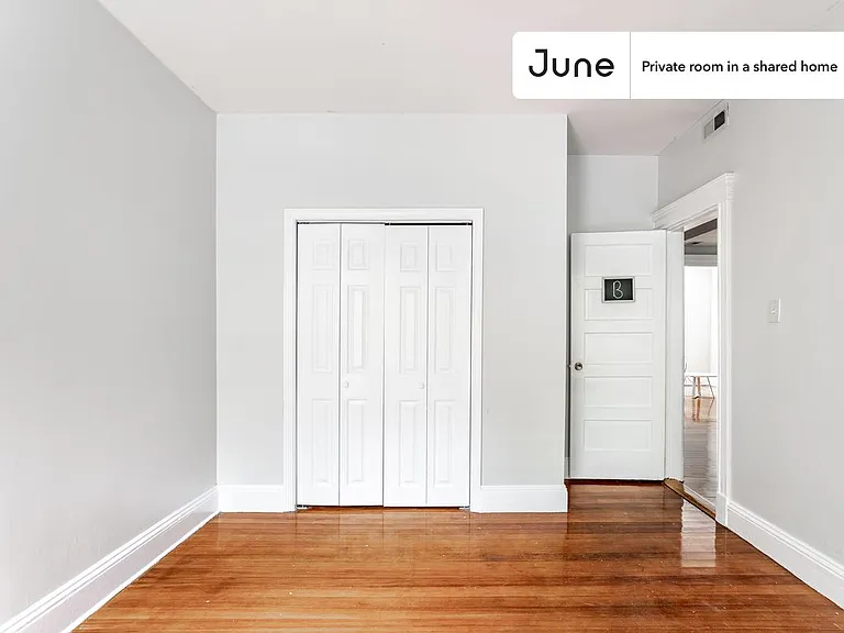 10 Strathmore Rd #B — Photo 4