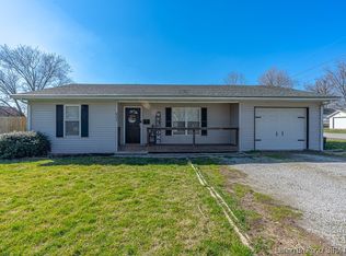 402 N Cauble St, Salem, IN 47167