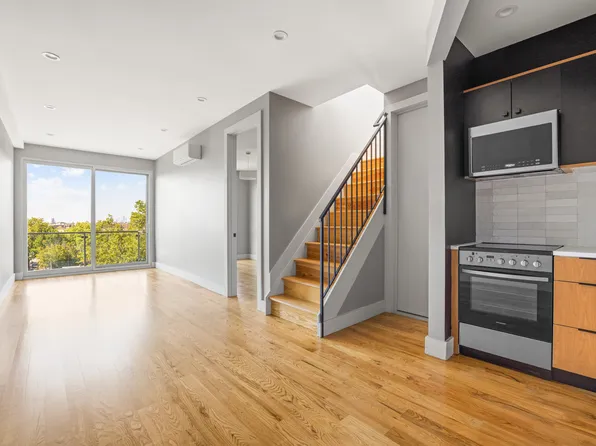 1226 Saint Mark's Avenue image 2 of 8