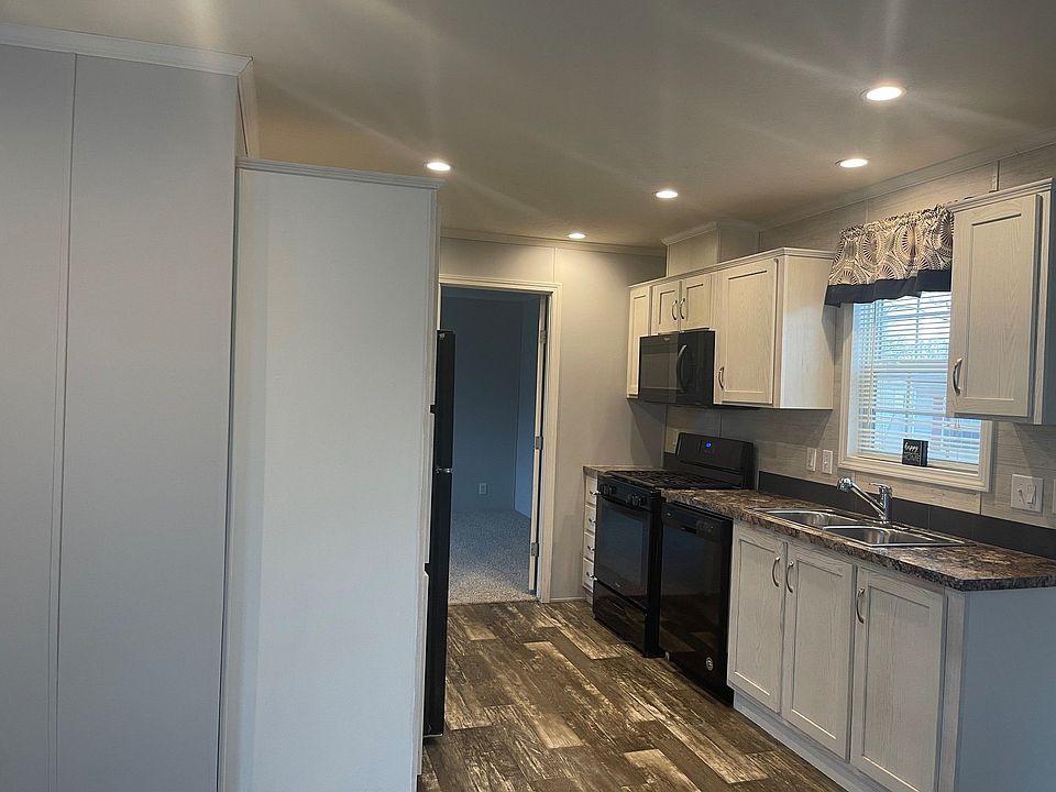1st image of 9910 Geraldine St #241