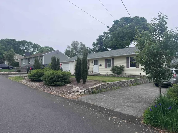 34 Whitaker Ave, Rumford, RI 02916