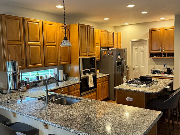 4th image of 4693 Twin Peaks Ct