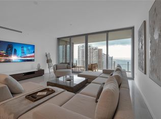 300 Biscayne Boulevard Way #2804, Miami, FL 33131
